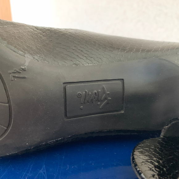 ⭐️BOGO⭐️ Women's Heels - size 7 1/2 - Picture 4 of 5